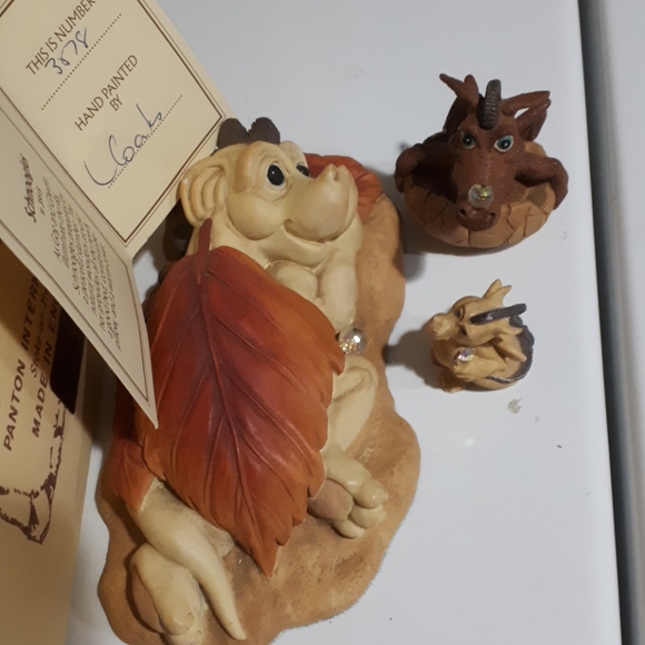 KRYSTONIA FIGURINES - Picture 2 of 3